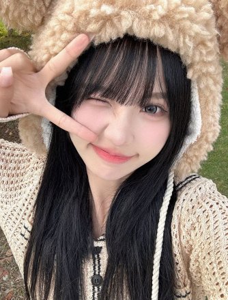Yeelens 黑目蓮灰H07